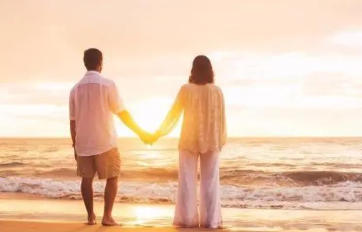 50岁夫妻要保持的距离感,50岁以后的夫妻怎么保持距离感