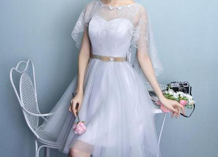 朋友婚礼穿什么好看不抢风头,参加婚礼穿什么好