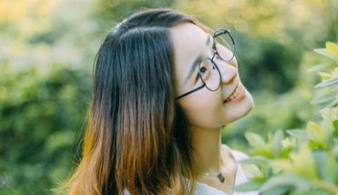 为什么中年女人越优秀越没人要,中年女人太优秀就没人要吗