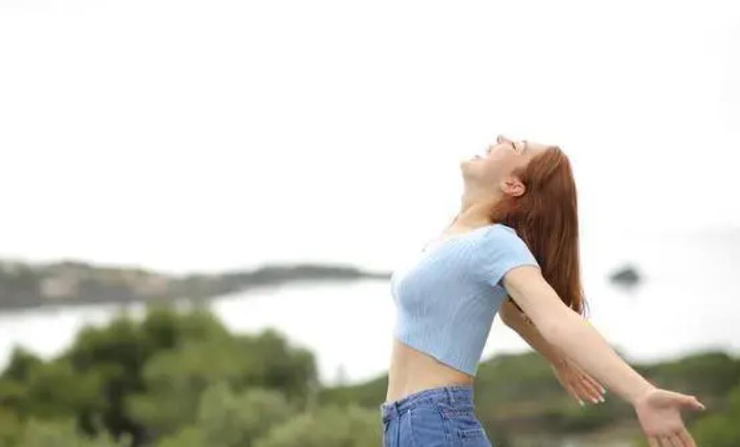 怎么才能活得通透自在,活得通透自在的女人特征