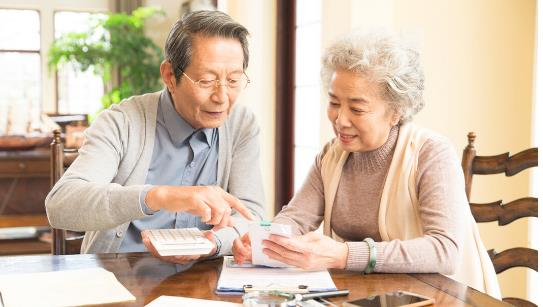 80岁的人还渴望爱情吗,男人80岁还会对女人动心吗