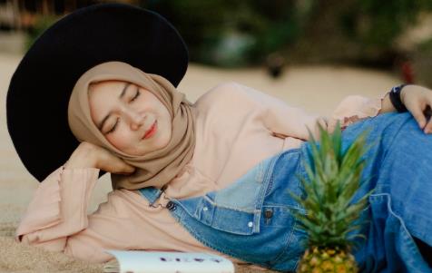 老了依旧迷人的几种女人，越老越有韵味的女人