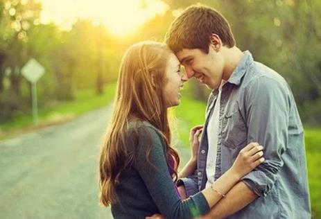 男人变心了为什么还时常来撩你,为什么变心的男人还时常会联系你