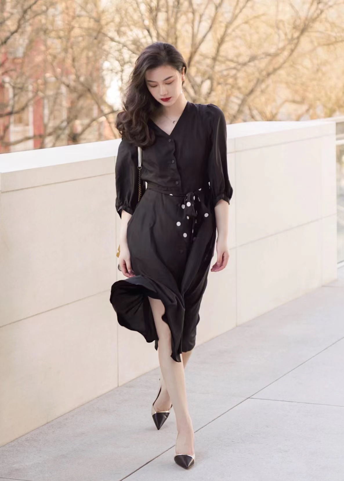 小黑裙搭配什么鞋子,黑裙子搭什么鞋显高级