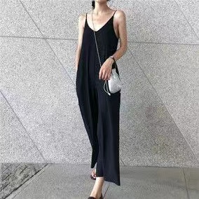 中年女如何避开一身黑的穿搭陷阱,中年人有哪些要注意的穿搭陷阱