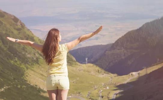 爱串门的女人好不好,爱串门的女人有教养吗