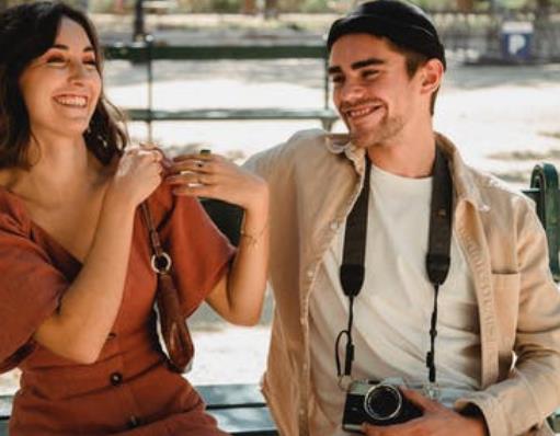 半路夫妻之间钱要分清楚吗,半路夫妻是不是更难建立信任