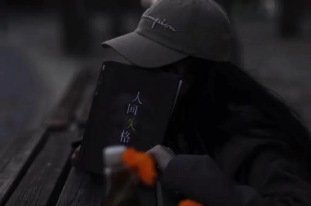 瞬间让男人感觉失去你的短句,让男人感觉失去你的句子