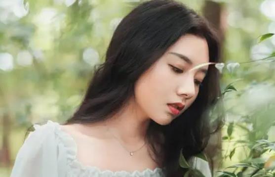 女人收了男人的礼物说明什么