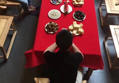 领证才给彩礼说明什么,婆家不买三金说明什么