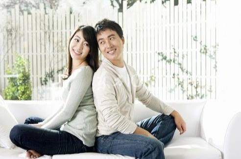 夫妻文化水平存在差距如何相处，存在文化差距的婚姻要继续吗