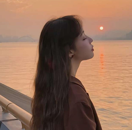 女人不值得你爱的表现，什么女人值得爱