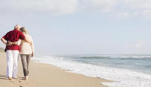 女人到中年最大的遗憾是容颜逝去吗,中年女人最遗憾的是什么