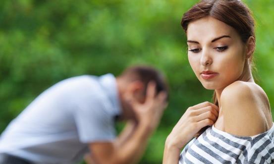 瞧不起自己老公的女人是什么心理,为什么女人总是看不起自己老公