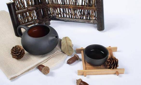 夫妻越过越穷为什么,越过越穷的家庭的六个特征