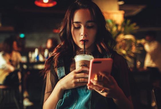 中年女人想要陪伴会有什么信号,缺陪伴的中年女人会怎么表达