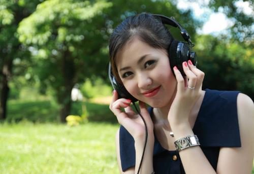 为什么不闻不问的女人婚姻更幸福,不闻不问的女人可以赢得爱情吗