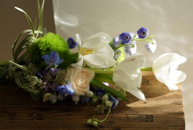 没有确定关系发多少红包合适,没确定关系送什么礼物合适