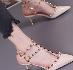 中老年人选什么高跟鞋符合年龄，什么样式高跟鞋可以修长线条