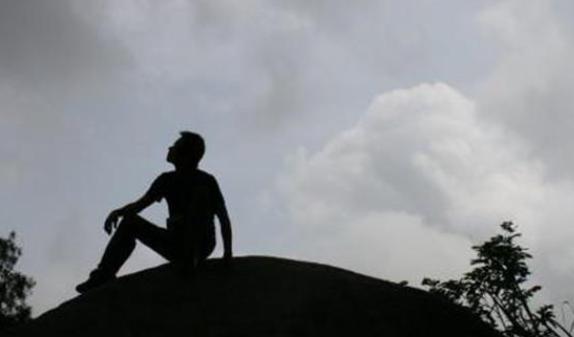 怎么判断一个男人是否懦弱,一个男人越是无能越有这五种表现