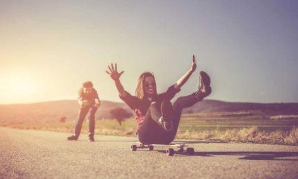 孤傲的男人是不是情商很低，中年男人单身是因为情商低吗