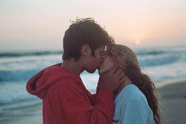 孤傲的男人是不是情商很低，中年男人单身是因为情商低吗