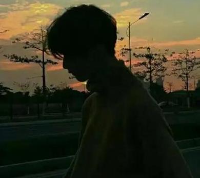 吻男生应该知道的技巧，怎样吻男生会让他措手不及