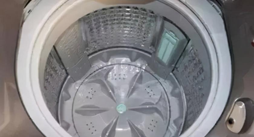 洗衣机如何清洗内桶污垢,滚筒洗衣机怎样清洗污垢
