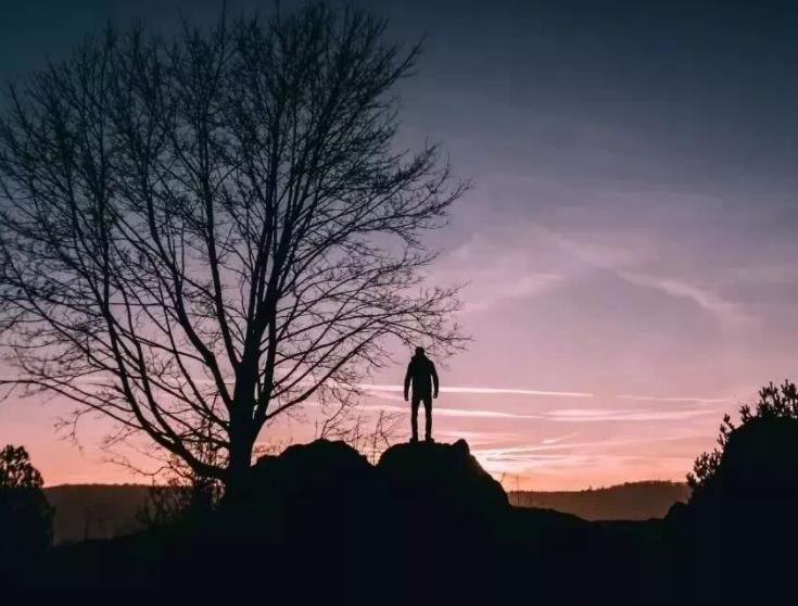 男人经历过什么人才会成熟，为什么说晚熟的人厉害
