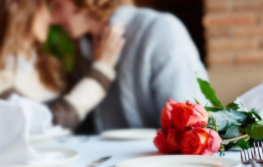 不喜欢的人送你礼物怎么办，不喜欢的人送你东西要接受吗