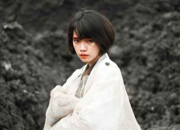 中年女人爱你的表现手势动作,中年女人对外动真情的十个表现