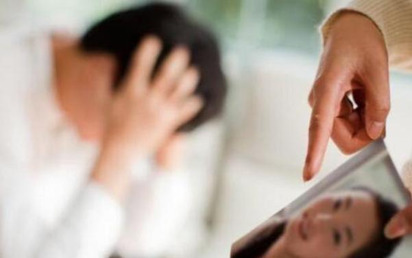 年轻夫妻分房睡意味着什么,年轻夫妻分房睡的5大危害