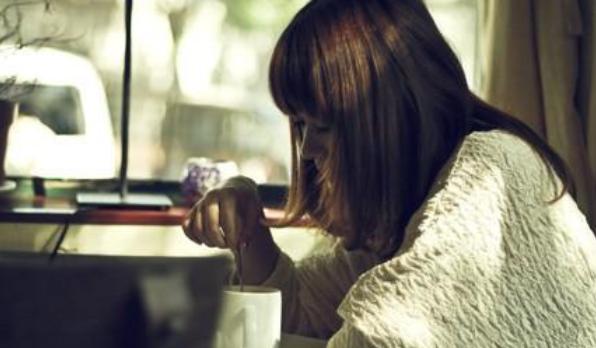 中年男人吃醋和年轻人一样吗,中年人还会因为伴侣吃醋吗