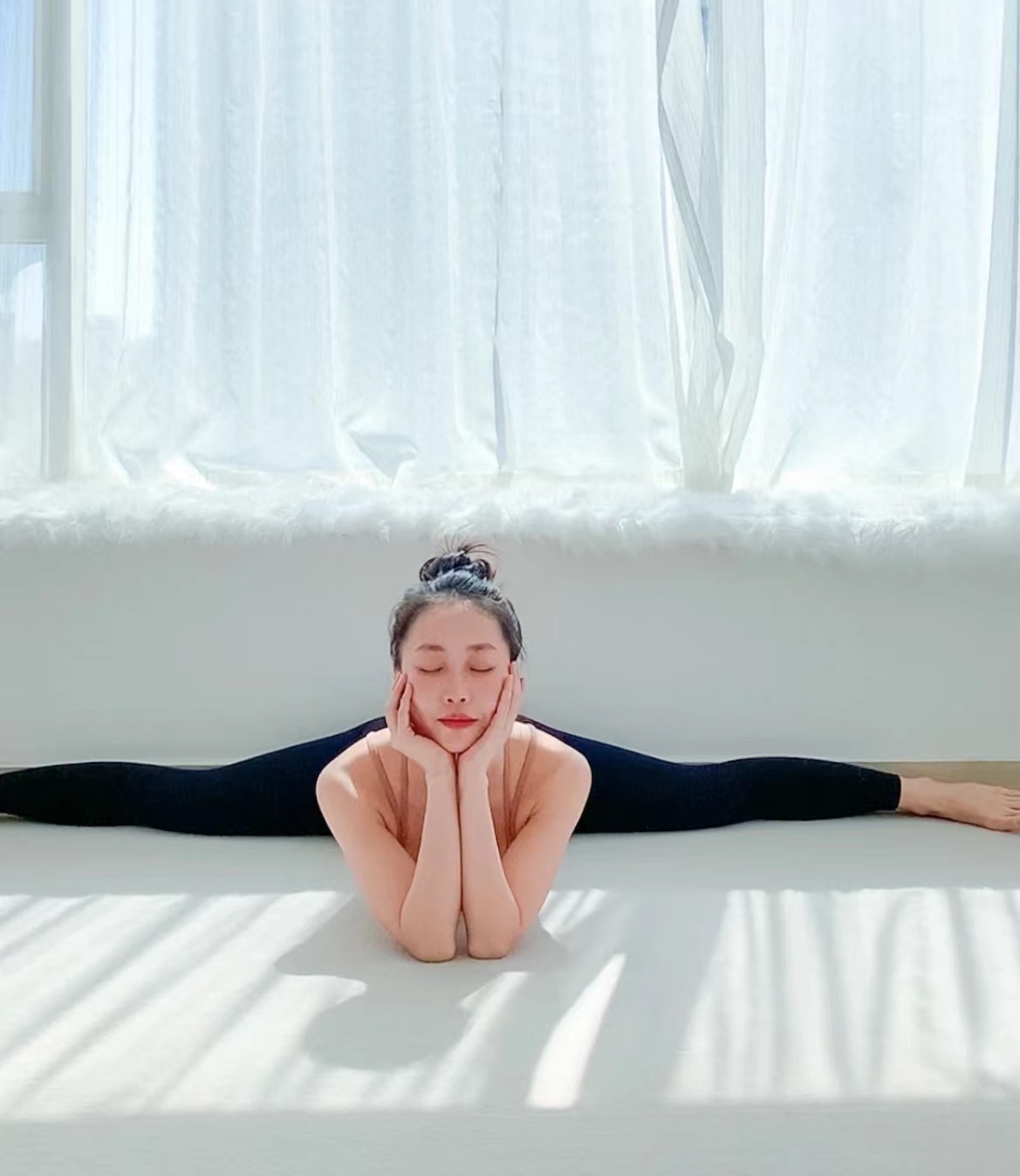 一字马图片大全简单