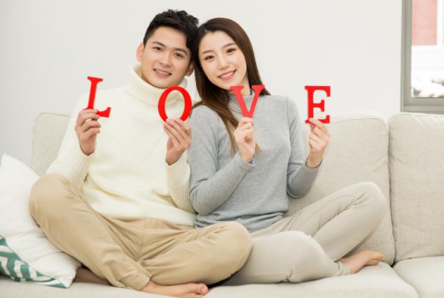 让男朋友舒服的说话的方式,聊什么让男人越聊越想聊