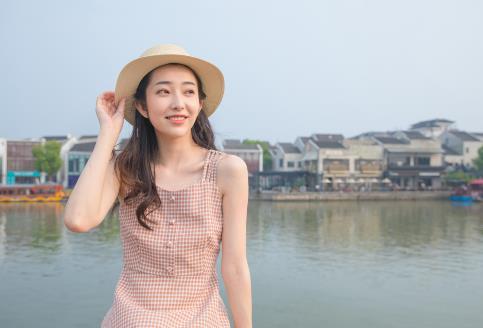 第一次和25岁女生约会怎么安排好