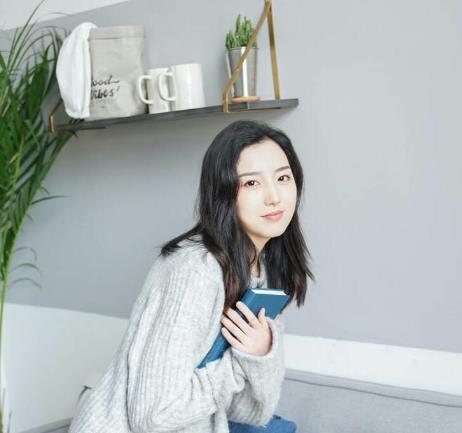 气质比年龄重要微笑比颜值重要,为什么说长相差了点但气质不能输