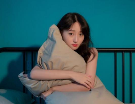 熟人出轨的原因，熟人暧昧的5大表现