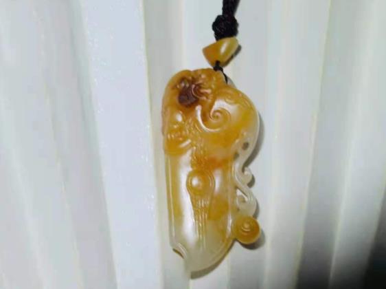 真玉放在水里会怎么样,怎么判断是不是真玉