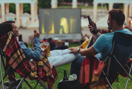 适宜夫妻看的最新电影推荐