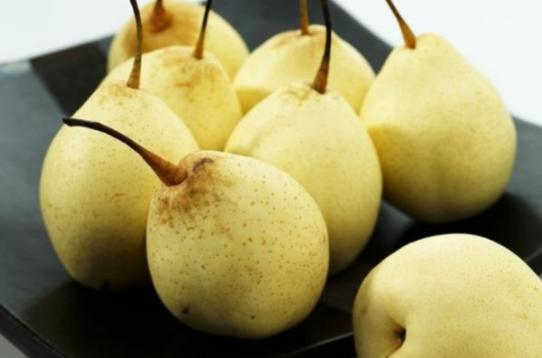 男怕妻妹女怕夫弟说法,男人怕柿子女怕梨什么意思