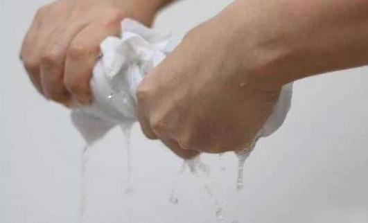 白醋和小苏打可以除柜子甲醛吗，白醋小苏打清洗滚筒洗衣机方法