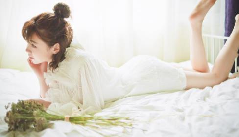 刺激女生情绪的技巧，怎么跟女生聊天带动她的情绪