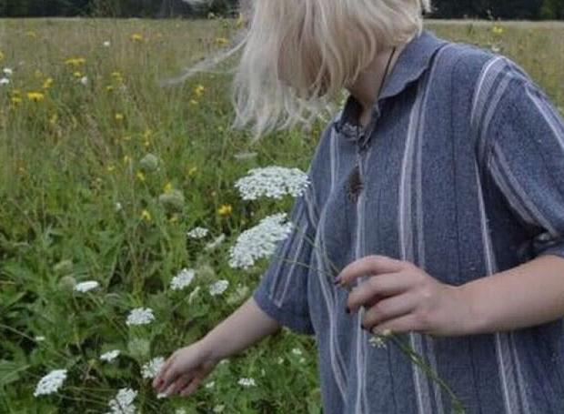 老公每晚都吻我说明什么,55岁男人每晚和异性聊天正常吗