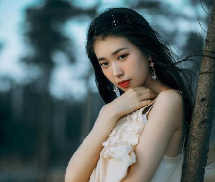 天生凤凰命的星座女，天生有光环的星座女