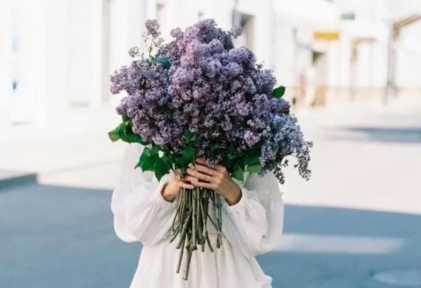 哄50岁男人的手段，哄男人的小技巧