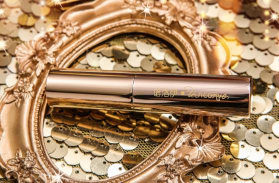 女人暗示男人送她口红的意思，第一次送女生口红什么牌子比较好