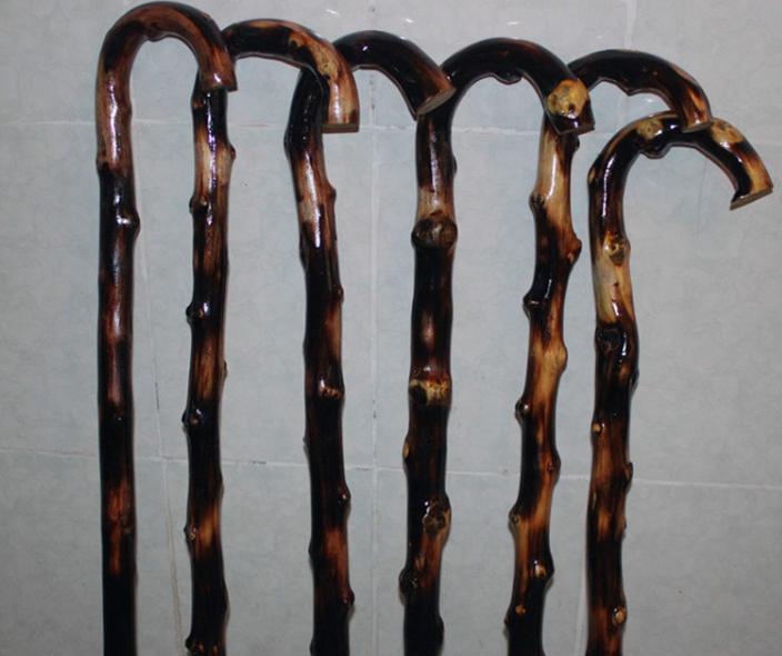 拐杖的忌讳,三种人不能用拐杖