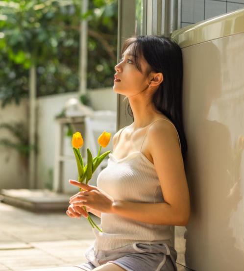 身上这三处毛越多越长寿，女人长寿的毛发长在什么地方