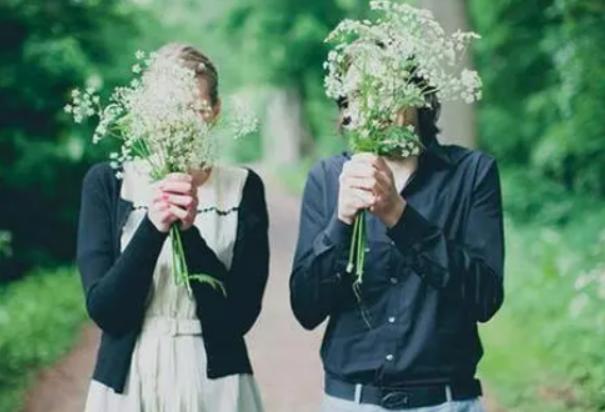 女生劈腿暗示什么,劈腿上瘾的女人能收心吗